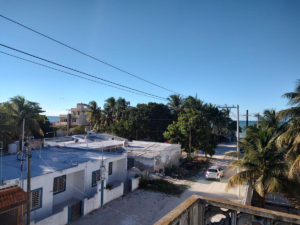 PROPIEDAD CON 19 HABITACIONES EN VENTA MERIDA PLAYA, CHELEM A 70M DEL MAR (AVC-1948)
