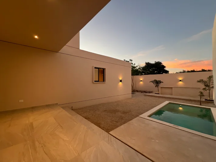 HERMOSA CASA NUEVA EN VENTA MERIDA, CHOLUL (FVC-2451)