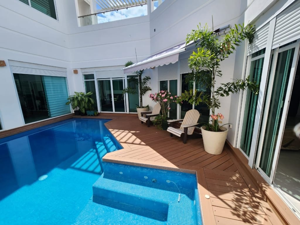 AMPLIA CASA EN VENTA PLAYA DEL CARMEN