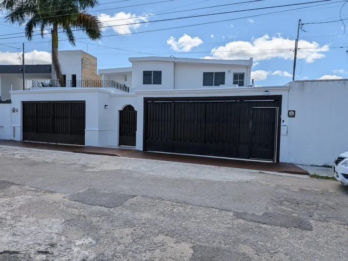 ENCANTADORA CASA EN RENTA SOLA PLANTA EN SAN ESTEBAN (NRC-1784)