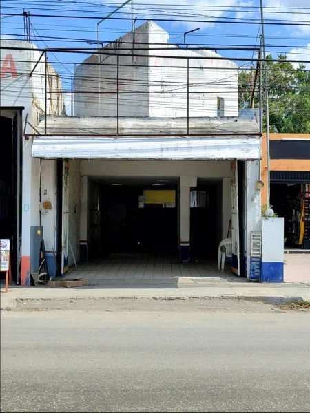 CASA EN VENTA CON LOCAL COMERCIAL LOPEZ MATEOS